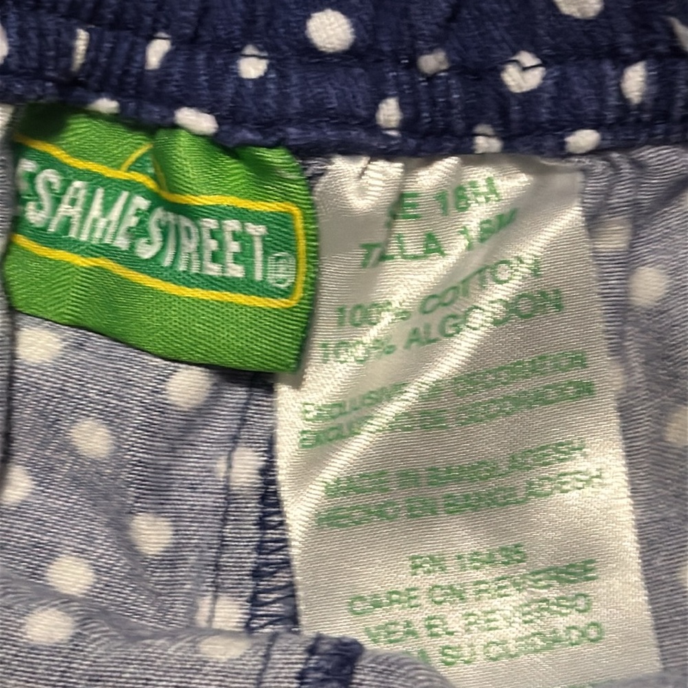 Lot of 3 Girl dress/shorts—size 12/18 months - Picture 10 of 10